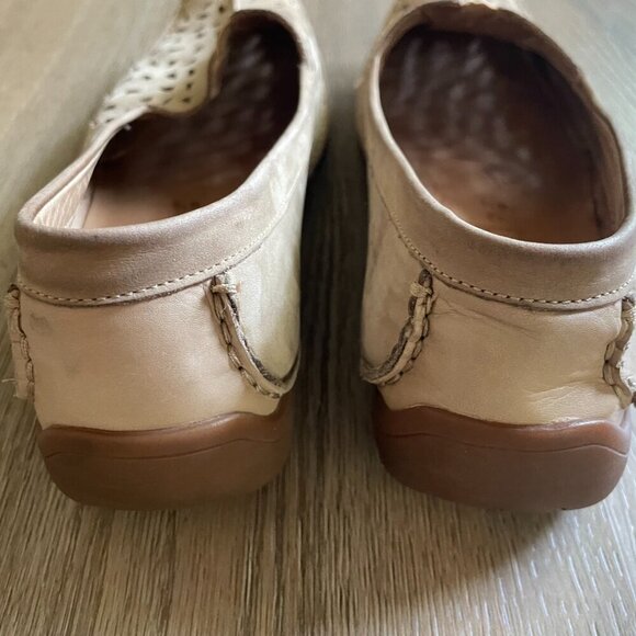 GABOR WOMEN'S ULTRA FLEX PERFORATED LEATHER DRIVING LOAFER TAN SZ 8 1/2! - Picture 9 of 9
